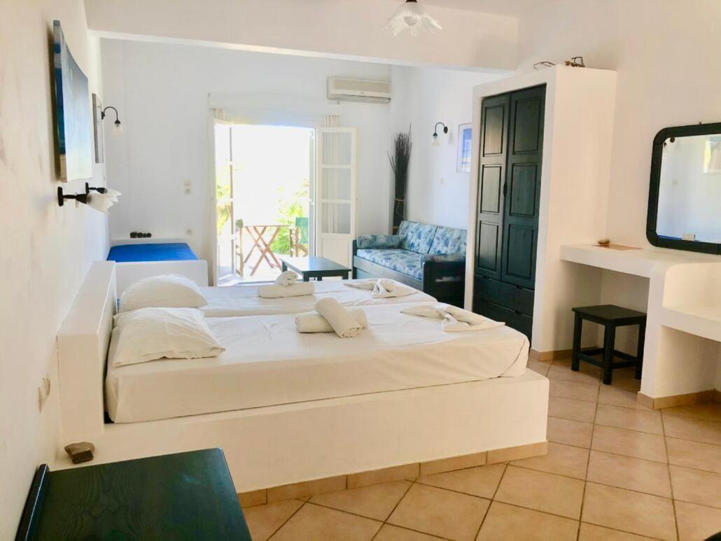 Agios Pavlos Studios Aegiali Extérieur photo
